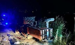 Manisa'da traktör devrildi