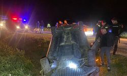 Otomobiller kafa kafaya çarpıştı