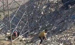 Şırnakta bir araç şarampole yuvarlandı