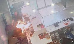 Telefon bataryası tamir sırasında alev aldı