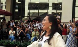 Türkan Şoray Biruni Üniversitesi'nde öğrencilerle buluştu