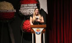 Usta yönetmen Ali Özgentürk'e veda