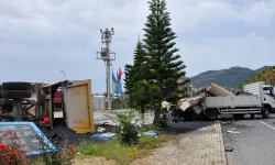 Antalya'da kamyon kazası
