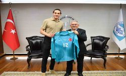Doğan Alemdar’dan Başkan Büyükkılıç’a Ziyaret