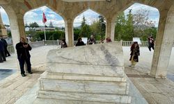 Yunus Emre vefatının 704'üncü senesinde anıldı