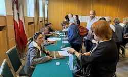 Polonya'da, Cumhurbaşkanını Seçiyor