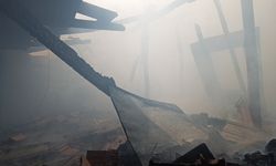 Şarkışla'da Bir Evin Çatısı Yandı