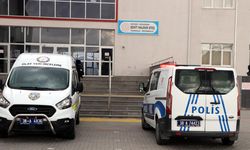 Aşk yaşadığı öğretmeni bıçakladı!
