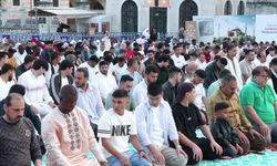 Ayasofya’da bayram namazını kılındı