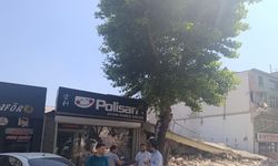 Bina yıkım esnasında çöktü