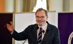 Cüneyd Zapsu, Van Yüzüncü Yıl Üniversitesi'nde