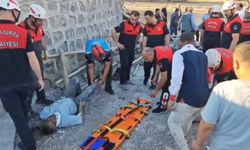İnşaatta istinat duvarı çöktü