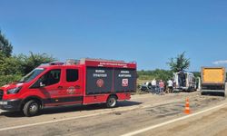 Karacabey'de kamyon ve otomobil çarpıştı