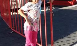 Kendisini ve çocuğunu jiletle yaraladı