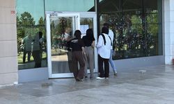 Kimliğini unutan adaya polisten yardım
