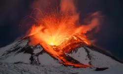 Etna Yanardağı alarm veriyor!