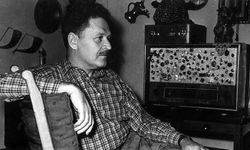 Mavi Gözlü Dev: Nazım Hikmet