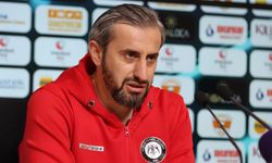 Erzurumspor FK Serkan Özbalta ile görüşüyor