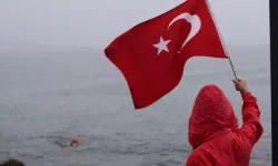Kulaçlar 15 Temmuz Şehitleri İçin Atıldı