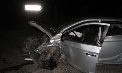 Otomobiller Çarpıştı 6 Kişi Yaralandı!