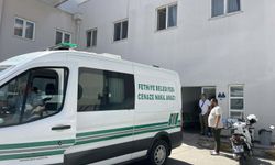 Havuzda Fenalaştı, Hastanede Kurtarılamadı