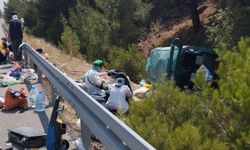 Koyulhisar minibüs devrildi: Yaralılar var