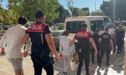 Manisa'da Emlak Ofisinde Silahlı Kavga