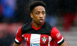 Beşiktaş'ın yeni transferi Kyle Walker-Peters rötar yaptı
