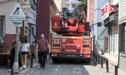 Beşiktaş'ta 3 Katlı Binada Yangın Çıktı