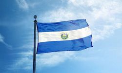 El Salvador'da başkanlıkta sınırsız dönem yolu açıldı