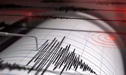 Endonezya'da 5.8 büyüklüğünde deprem!