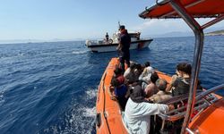 Fethiye'de 24 kaçak göçmen kurtarıldı