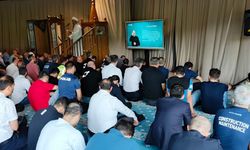 Havaalanında işaret diliyle cuma hutbesi