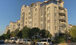 Kaçamayınca silahı başına dayadı