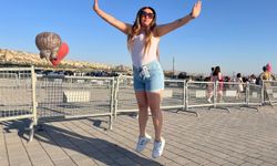 Kapadokya'da özel figürlü renkli balon festivali