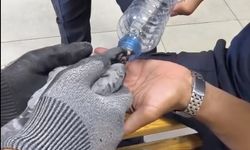 Klima boşluğuna giren güvercini itfaiye kurtardı