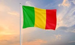 Mali'de darbe girişimine engel!