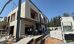 Su Deposunda Merdivenden Düştü, Bacağı Kırdı