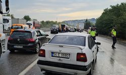 TEM'de zincirleme kaza; 10 yaralı
