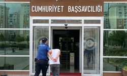 Uyuşturucu ile yakalandığı polisin serçe parmağını ısırarak kopardı