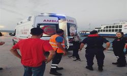 Yalova'da bir yolcu feribottan atladı!