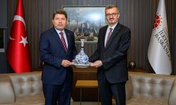 Bakan Tunç, İletişim Başkanı Duran ile bir araya geldi
