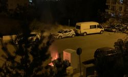 Mamak'ta Çöp Konteynerı Alev Aldı