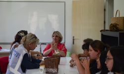 Etimesgut Belediyesi’nden Çocuklara Seramik Atölyesi