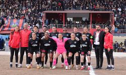Erdoğan, Kadın Futbol Takımı'nı kabul etti