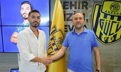Ankaragücü Yusuf Emre Gültekin ile sözleşme imzaladı