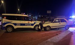 Kayseri'de otomobil sürücüsü polis aracında çarptı