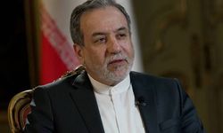 Arakçi: "Nükleer stoklarımız saldırılar sonucu enkaz altında"