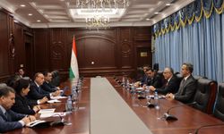 Bakan Işıkhan Tacikistan'da