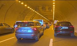 Beykoz Kuzey Marmara Otoyolu'nda TIR devrildi